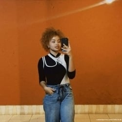 Foto de Little Bab ao vivo na webcam