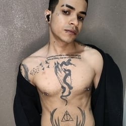 Foto de Little Boy 69 - videos sexo ao vivo Sexo ao Vivo