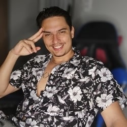 Foto de Little Damon ao vivo na webcam