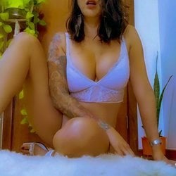 Foto de Liz Aire ao vivo na webcam