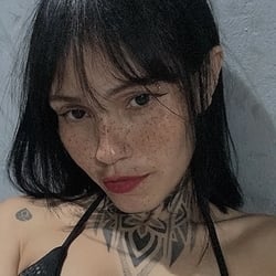 Foto de Liz Ksada ao vivo na webcam