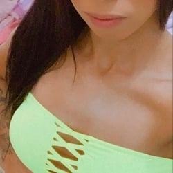 Foto de Liz Theodoro ao vivo na webcam