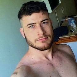 Foto de Logan 21 ao vivo na webcam