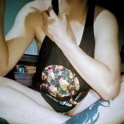 Foto de Logan Lee ao vivo na webcam