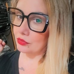 Foto de Loira 1979 ao vivo na webcam