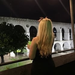 Foto de Loirinha Bumbum ao vivo na webcam