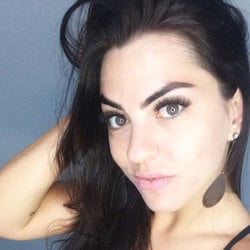 Foto de Louise A ao vivo na webcam