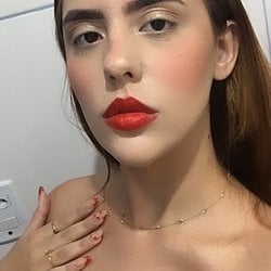 Foto de Louise SP ao vivo na webcam