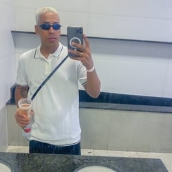 Foto de Lovateli - videos sexo ao vivo Sexo ao Vivo