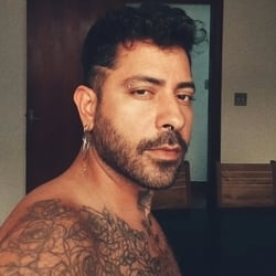 Foto de LRP Tattoo ao vivo na webcam