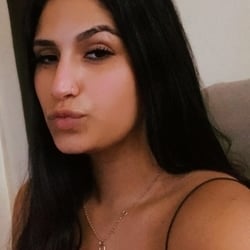 Foto de Lua Bittencourt ao vivo na webcam