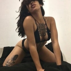 Foto de Lua Witch ao vivo na webcam