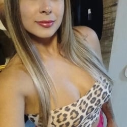 Foto de Luana Figueredo ao vivo na webcam