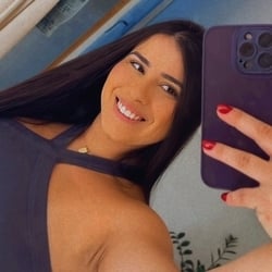 Foto de Luara Santos - videos sexo ao vivo Sexo ao Vivo