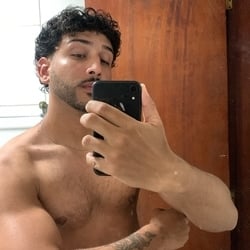 Foto de Luc 07 ao vivo na webcam