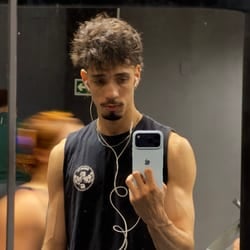 Foto de Lucas C2 - videos sexo ao vivo Sexo ao Vivo