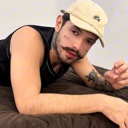 Foto de Lucas Konig ao vivo na webcam