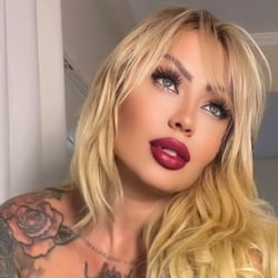 Foto de Lucy 007 ao vivo na webcam