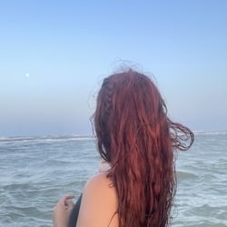 Foto de Jade Venancio ao vivo na webcam