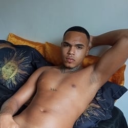 Foto de Luka Rodrigues ao vivo na webcam