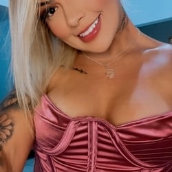 Foto de Luluzinha 2222 ao vivo na webcam