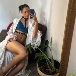 Foto de Luluzinha 252 ao vivo na webcam