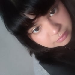 Foto de Lumina Doll ao vivo na webcam