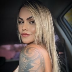 Foto de Luna Belmont ao vivo na webcam