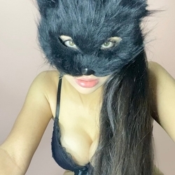 Luna Fox Girl