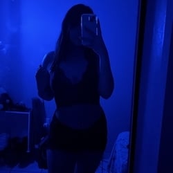 Foto de Luna Vely - videos sexo ao vivo Sexo ao Vivo