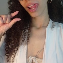 Foto de Lya Souza Boss ao vivo na webcam