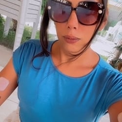 Foto de Lyana Goldim - videos sexo ao vivo Sexo ao Vivo