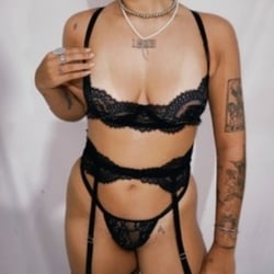 Foto de Lyli Milani ao vivo na webcam