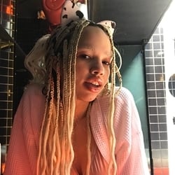 Foto de Lylythe ao vivo na webcam