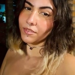 Foto de Lys ao vivo na webcam