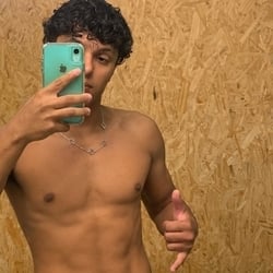 Foto de M Gui - videos sexo ao vivo Sexo ao Vivo