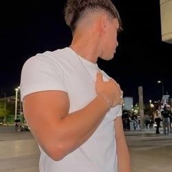 Foto de Macho 22 ao vivo na webcam