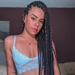 Foto de Maggye ao vivo na webcam