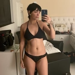 Foto de Mah Hinna ao vivo na webcam