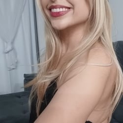 Foto de Maitê ao vivo na webcam