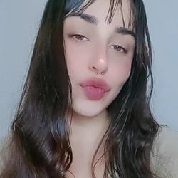 Foto de Maju Riva ao vivo na webcam