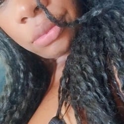 Foto de Malu Prado ao vivo na webcam