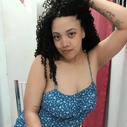 Foto de Maluzinha Rocha ao vivo na webcam