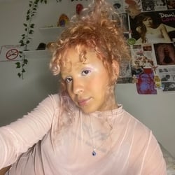 Foto de Amanda Bastos ao vivo na webcam