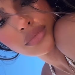 Foto de Marcela Ferreira ao vivo na webcam