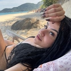 Foto de Mari Martins - videos sexo ao vivo Sexo ao Vivo