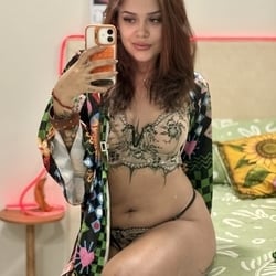 Foto de Mari Musa ao vivo na webcam