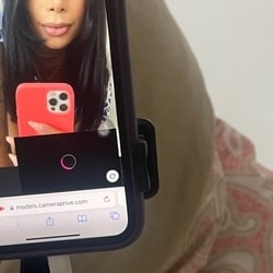 Foto de Mari Trancolino ao vivo na webcam