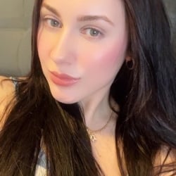 Foto de Mariah Clara - videos sexo ao vivo Sexo ao Vivo