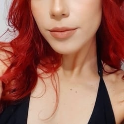 Foto de Mariah Torres ao vivo na webcam